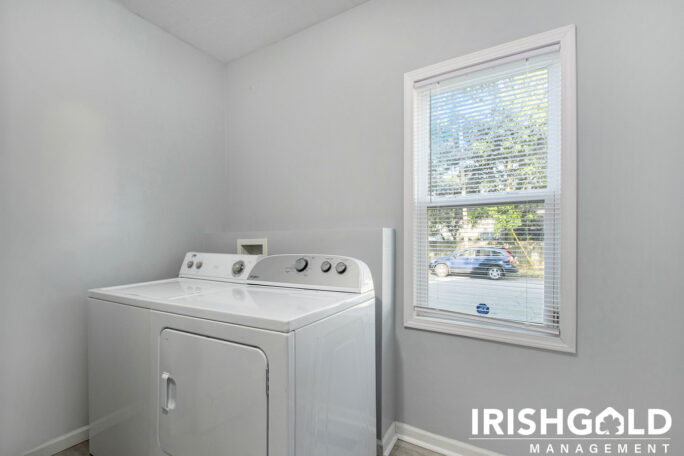 Gallery Image (12 of 18)