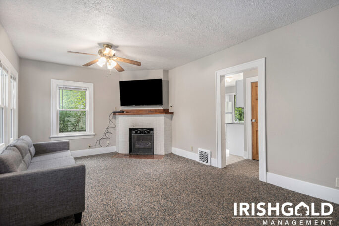 Gallery Image (14 of 17)