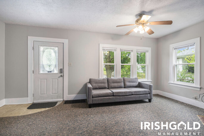 Gallery Image (8 of 17)