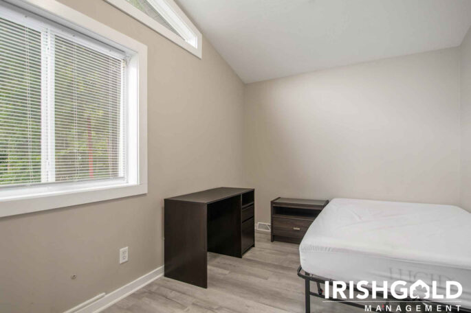 Gallery Image (6 of 19)