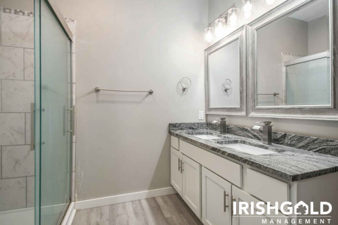 Gallery Image (8 of 19)