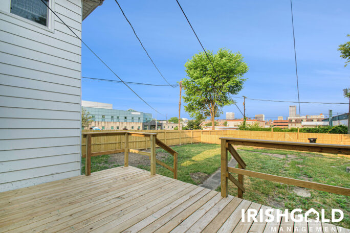 Gallery Image (1 of 18)