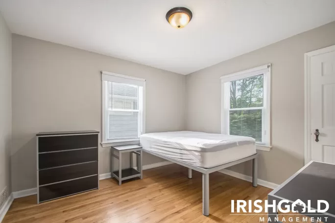 Gallery Image (15 of 18)