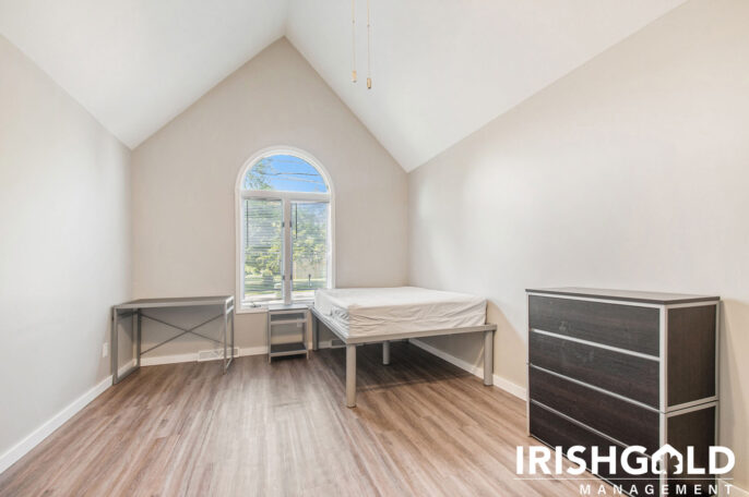 Gallery Image (3 of 19)