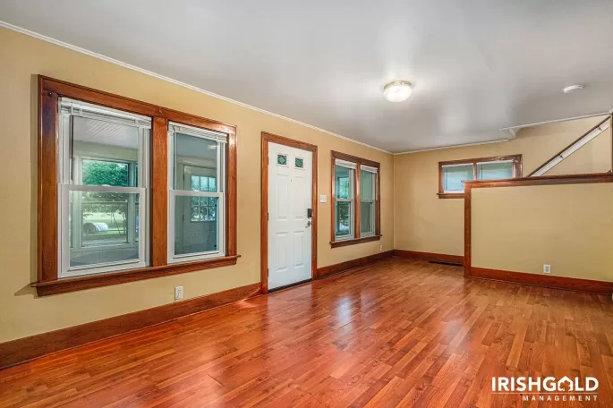 Gallery Image (3 of 17)