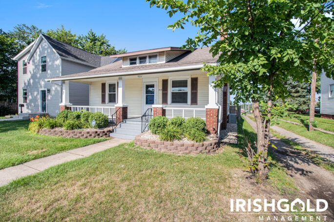 Gallery Image (1 of 21)