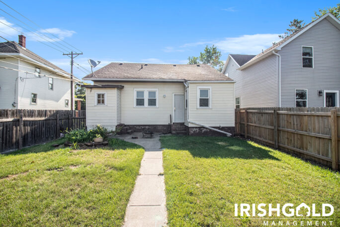 Gallery Image (2 of 21)