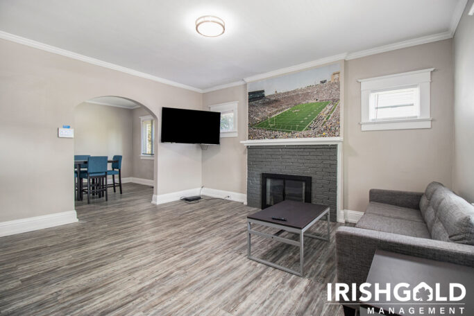 Gallery Image (3 of 21)