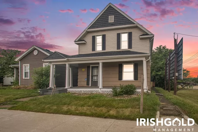 Gallery Image (1 of 20)