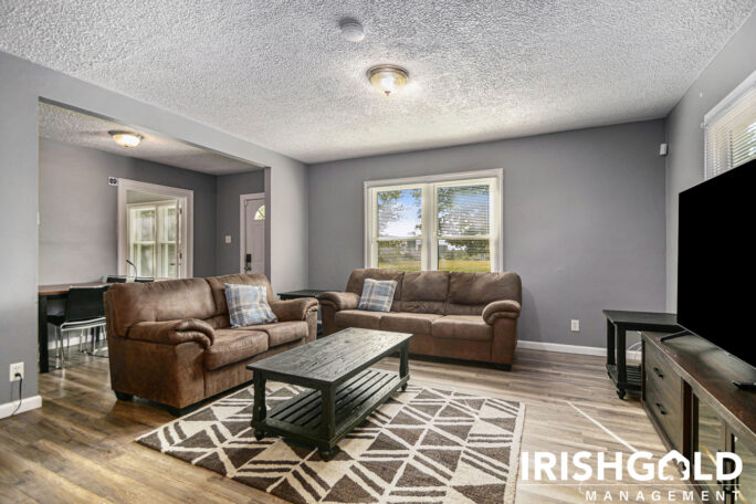 Gallery Image (3 of 12)