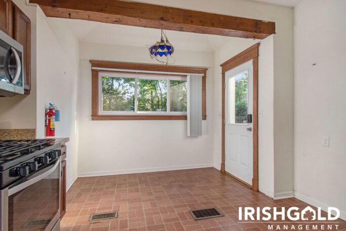 Gallery Image (15 of 18)