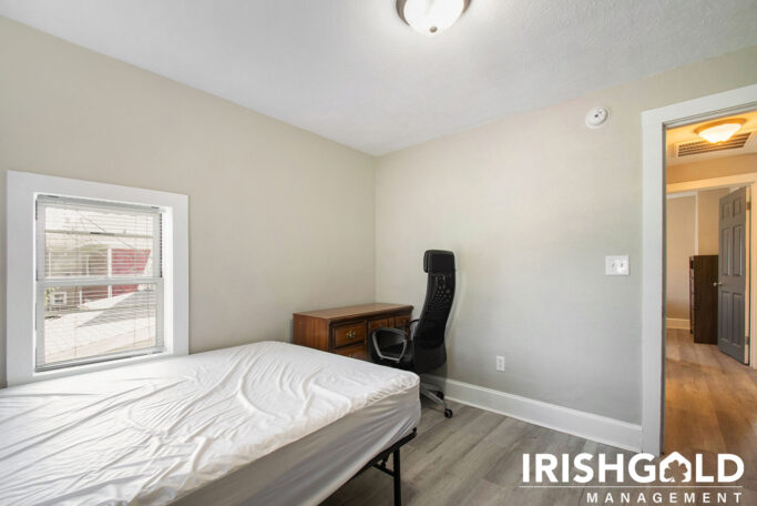 Gallery Image (16 of 18)