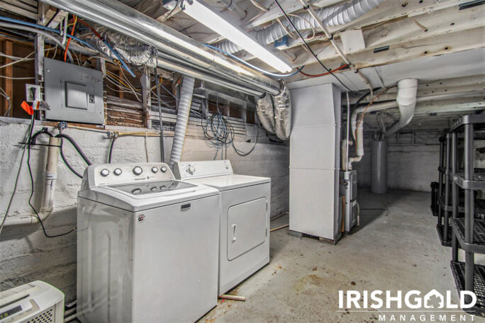 Gallery Image (12 of 19)