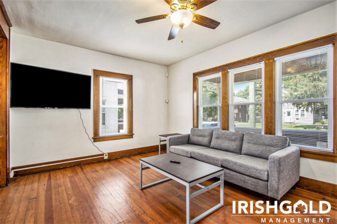 Gallery Image (14 of 19)