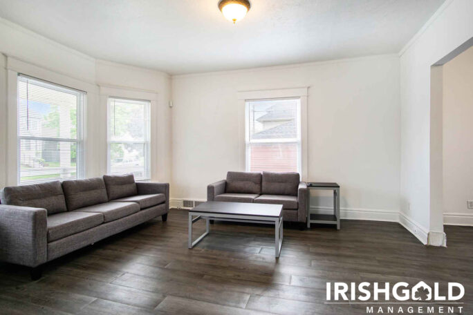 Gallery Image (19 of 21)