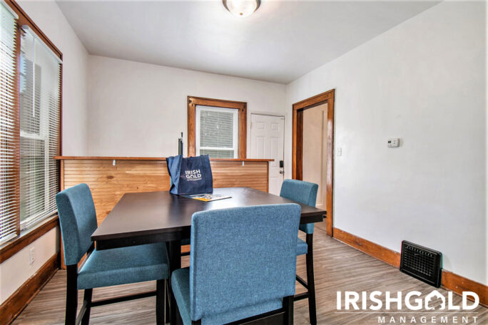 Gallery Image (16 of 19)