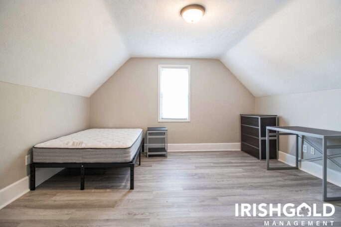 Gallery Image (12 of 18)