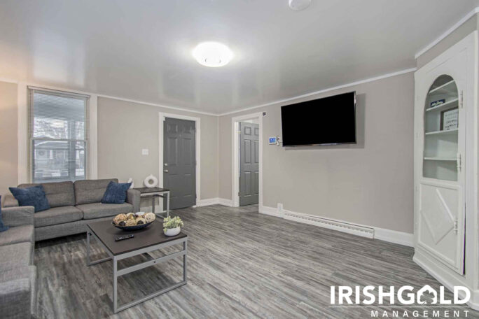 Gallery Image (3 of 13)