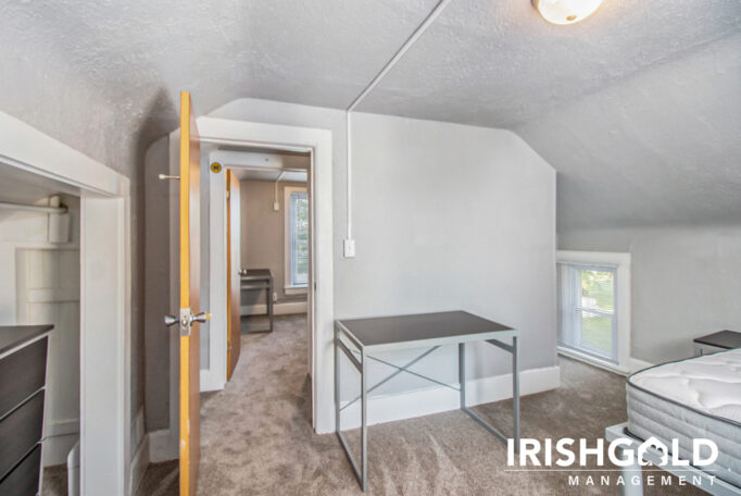 Gallery Image (12 of 17)