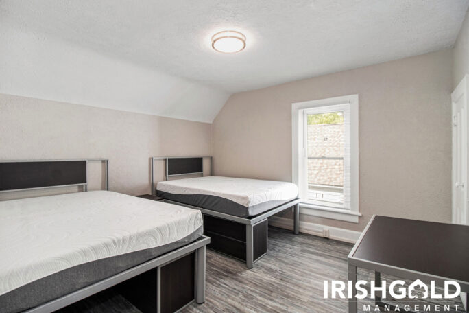 Gallery Image (16 of 20)