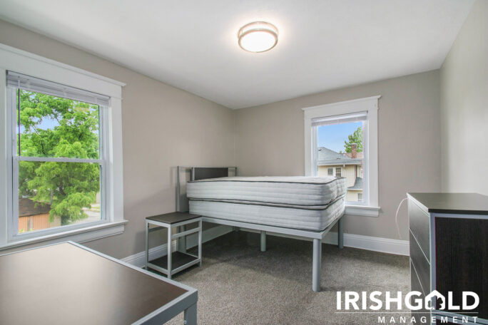 Gallery Image (12 of 18)