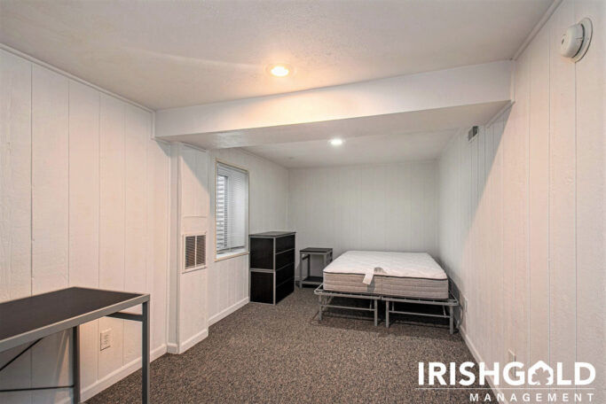 Gallery Image (30 of 36)