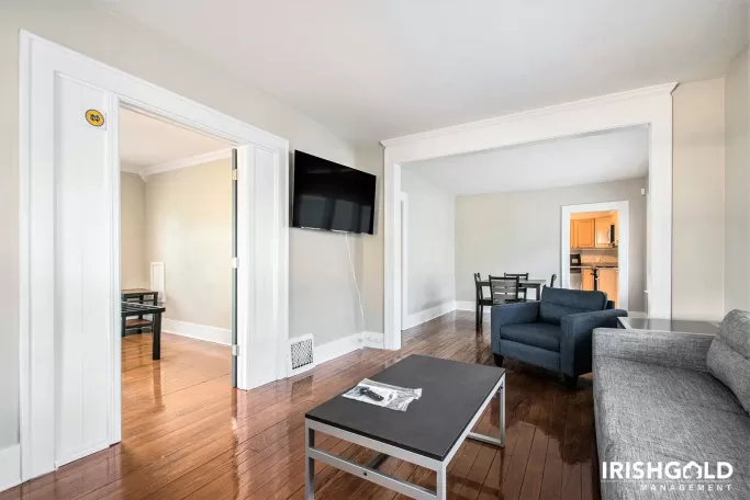 Gallery Image (16 of 19)