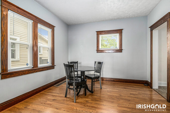 Gallery Image (16 of 18)