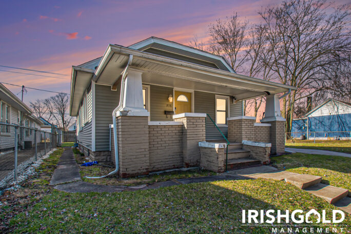 Gallery Image (1 of 18)