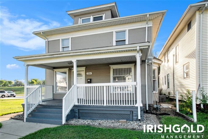 Gallery Image (1 of 17)