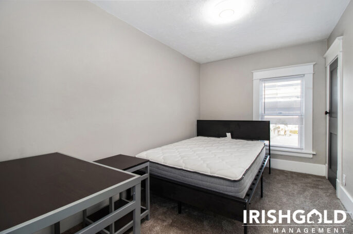 Gallery Image (1 of 19)