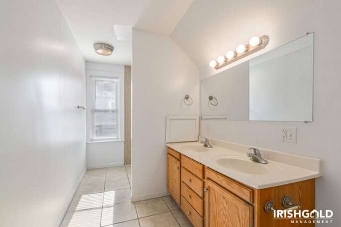 Gallery Image (12 of 19)