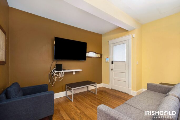 Gallery Image (3 of 32)