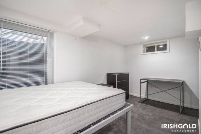 Gallery Image (12 of 17)