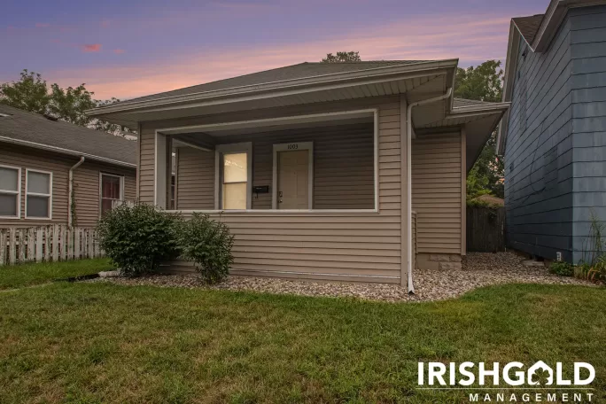 Gallery Image (1 of 16)