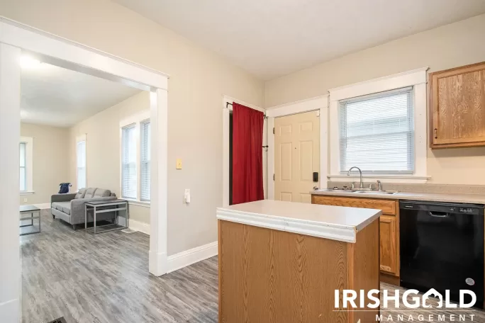 Gallery Image (13 of 16)