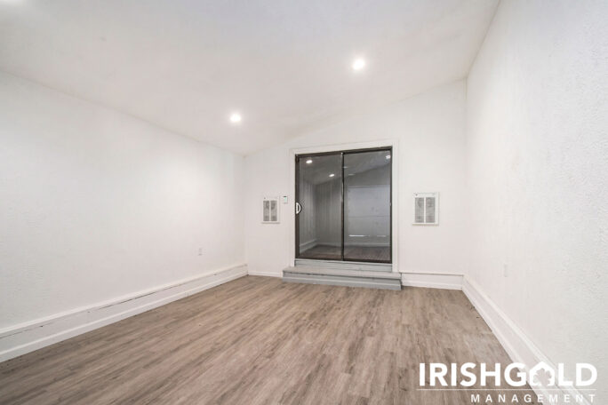 Gallery Image (12 of 17)