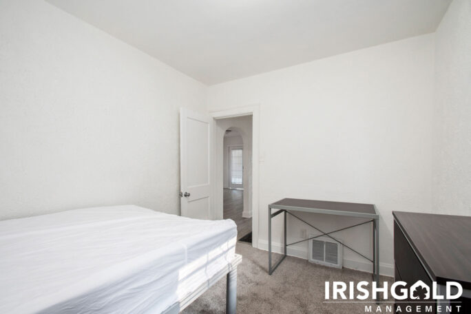 Gallery Image (16 of 17)